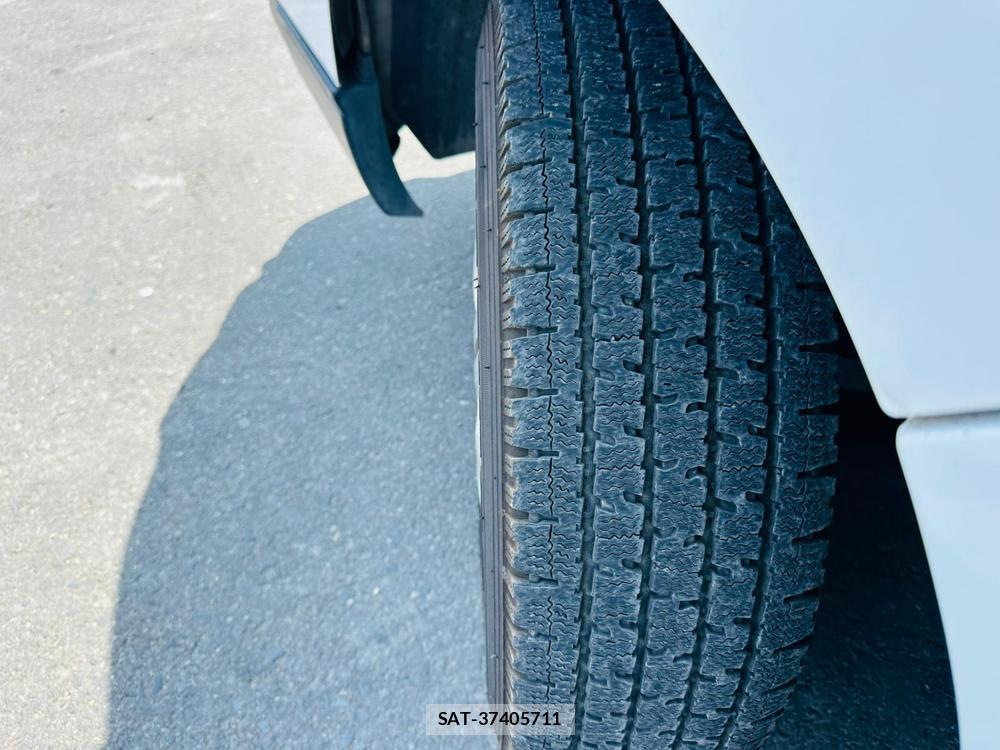 Nissan NV350 Caravan 2020-02 7499040-31