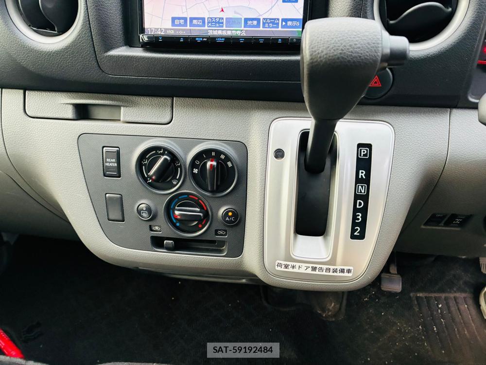 Nissan NV350 Caravan 2020-12 8311385-18