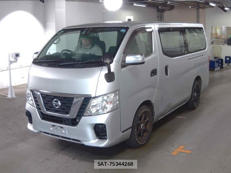 Nissan NV350 Caravan 2019 1045911-0