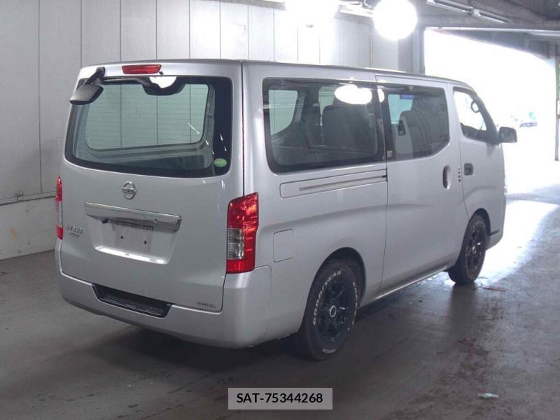 Nissan NV350 Caravan 2019 1045911-1