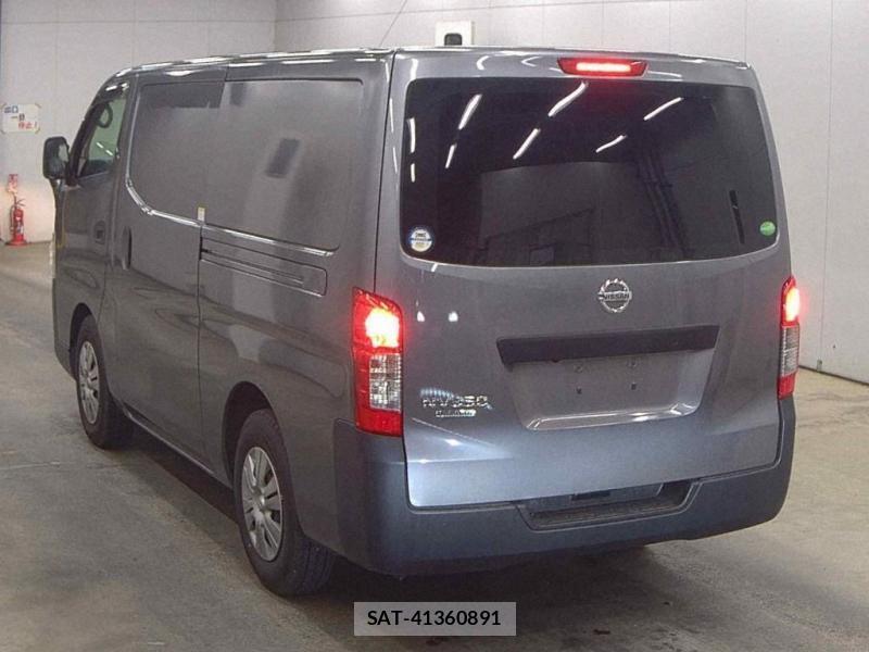 Nissan NV350 Caravan 2020 1491561-2