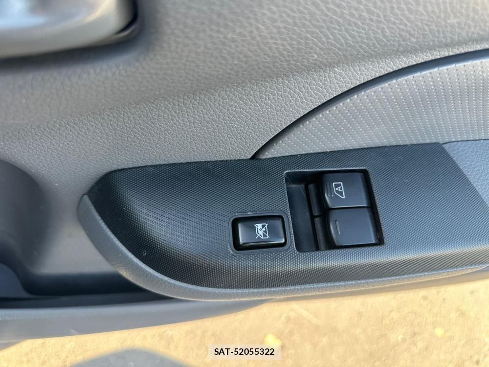 Nissan NV350 Caravan 2020 1491562-21