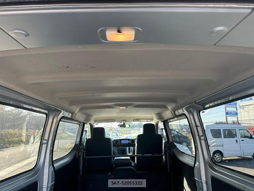 Nissan NV350 Caravan 2020 1491562-22