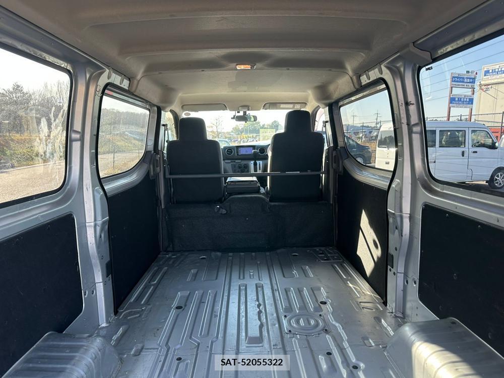 Nissan NV350 Caravan 2020 1491562-23