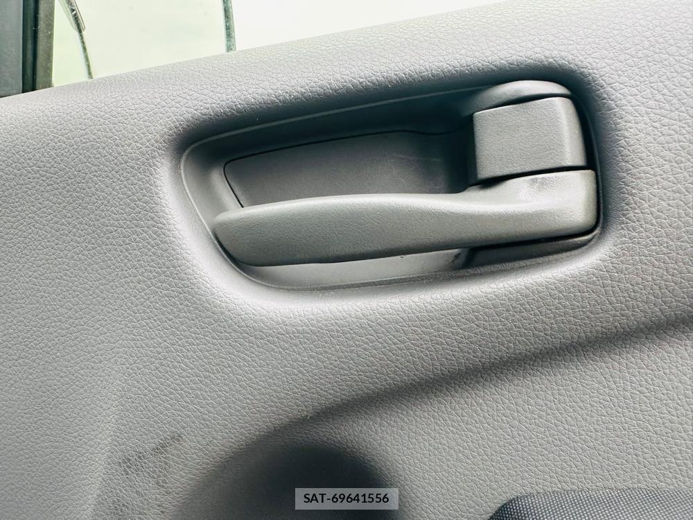 Nissan NV350 Caravan 2020 4853726-18