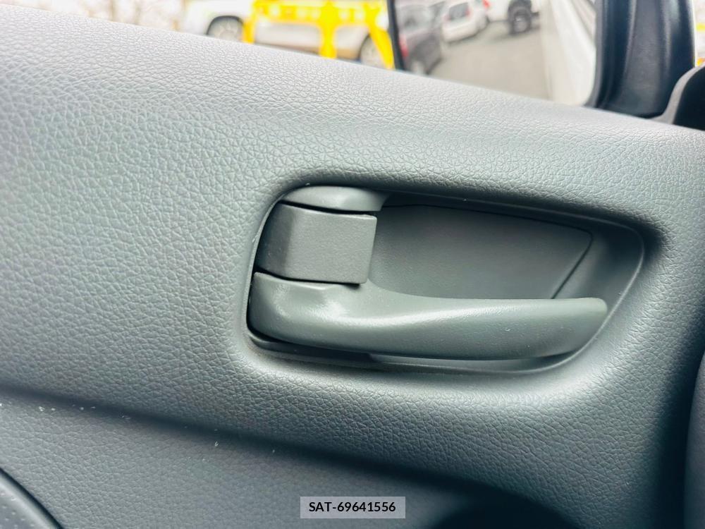 Nissan NV350 Caravan 2020 4853726-20