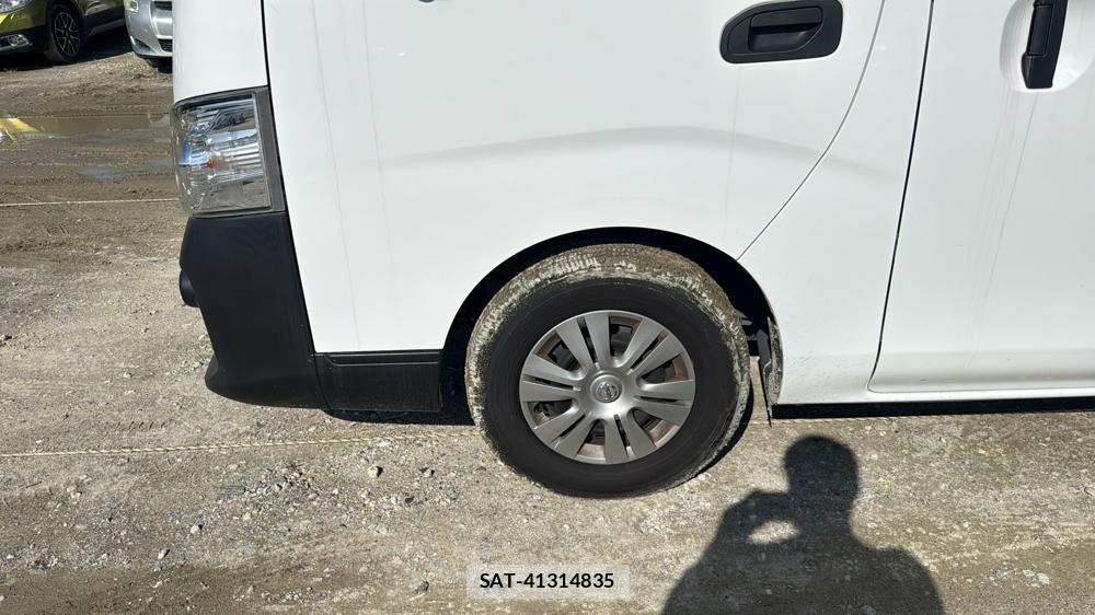 Nissan NV350 Caravan 2020 5849568-22