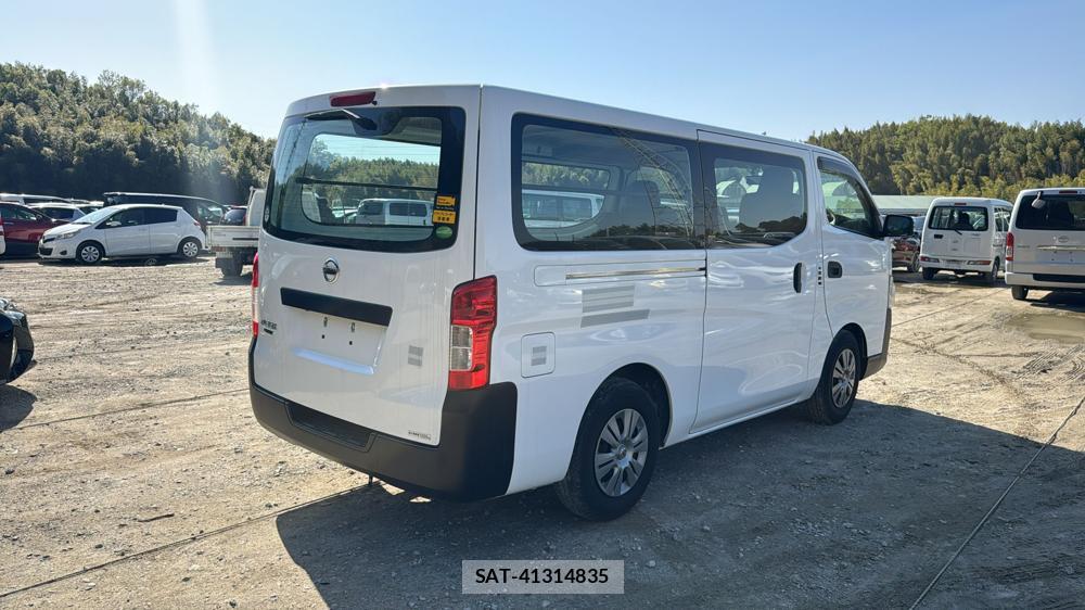 Nissan NV350 Caravan 2020 5849568-4