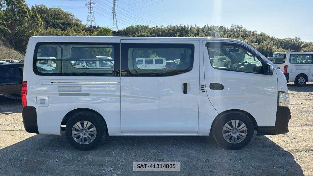 Nissan NV350 Caravan 2020 5849568-5