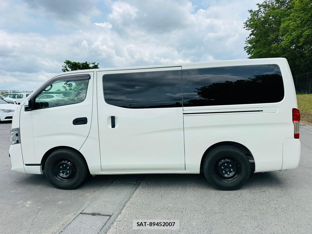 Nissan NV350 Caravan 2020 6958497-1