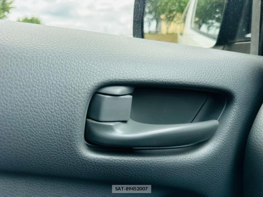 Nissan NV350 Caravan 2020 6958497-22