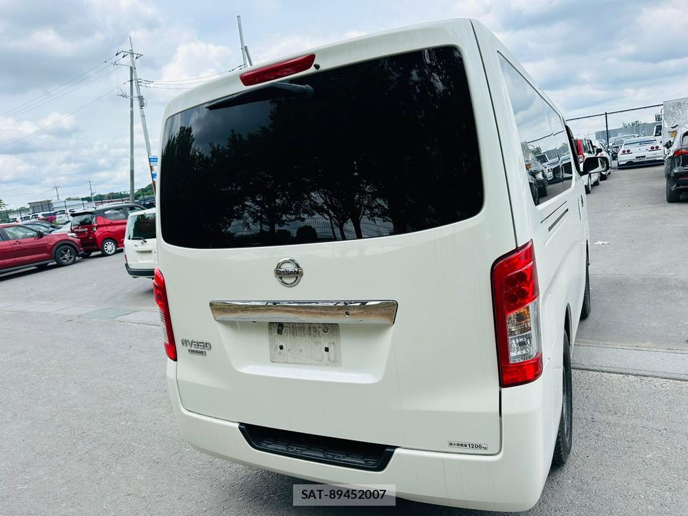 Nissan NV350 Caravan 2020 6958497-4