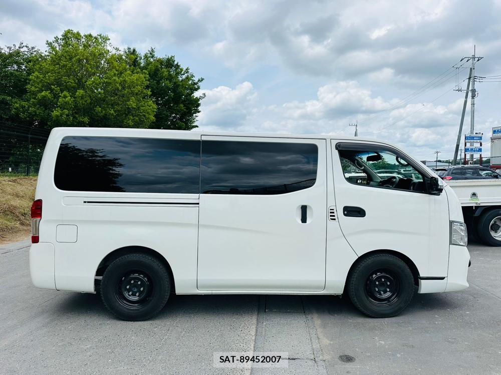 Nissan NV350 Caravan 2020 6958497-5