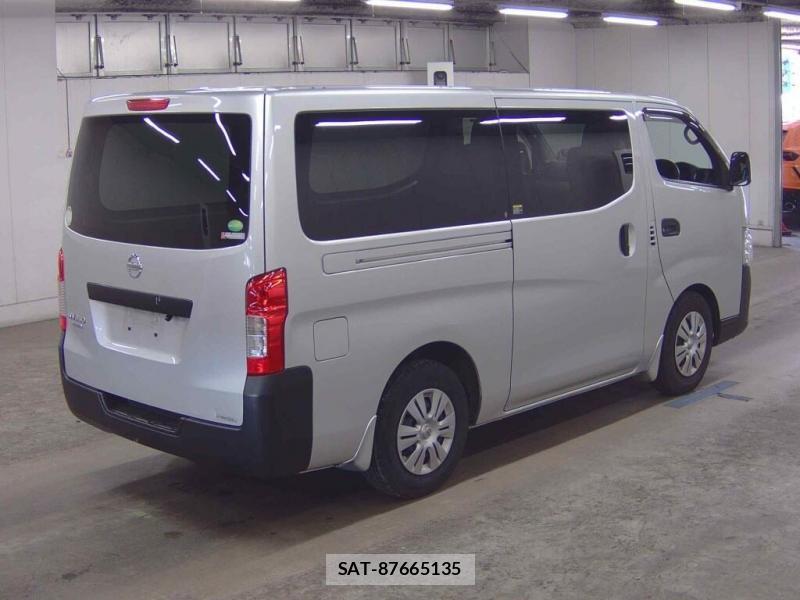 Nissan NV350 Caravan 2020-05 7380017-1
