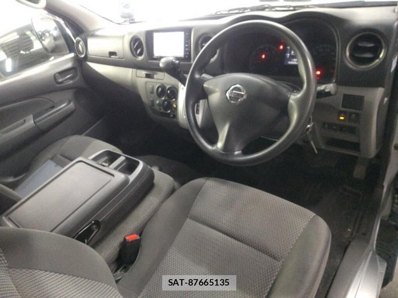 Nissan NV350 Caravan 2020-05 7380017-4