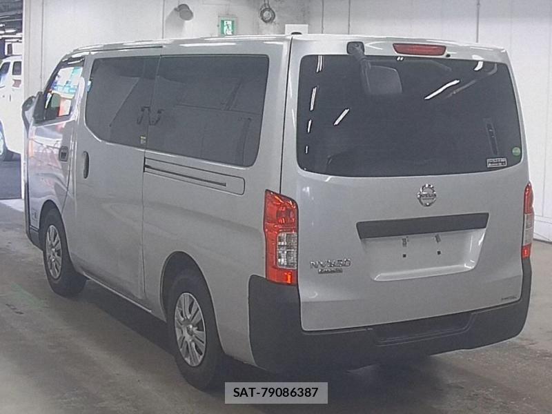 Nissan NV350 Caravan 2020-02 7491015-2
