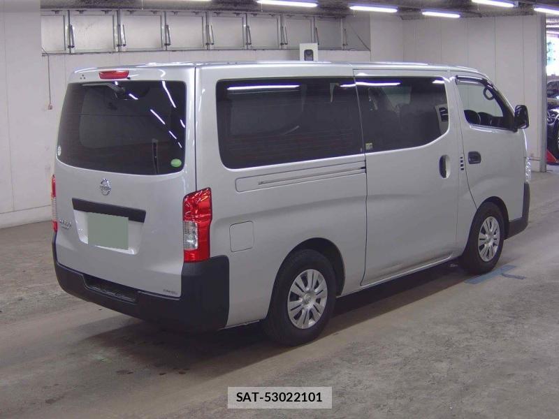 Nissan NV350 Caravan 2019-12 7533094-1