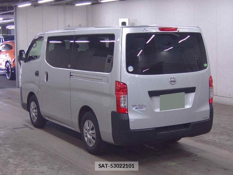 Nissan NV350 Caravan 2019-12 7533094-2