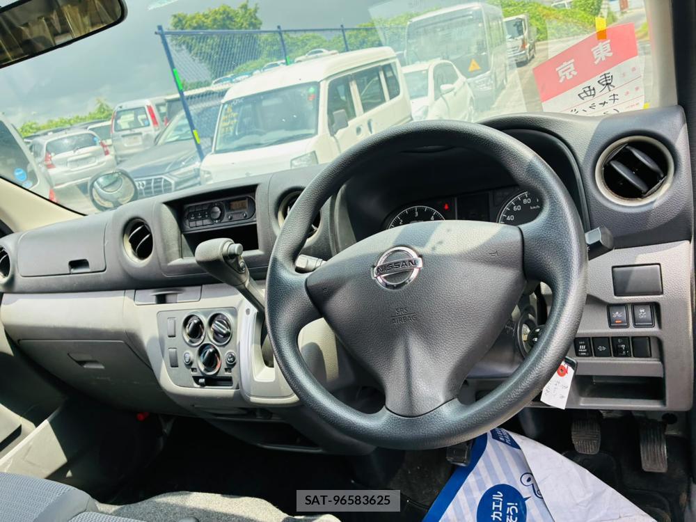 Nissan NV350 Caravan 2020-12 7970705-13
