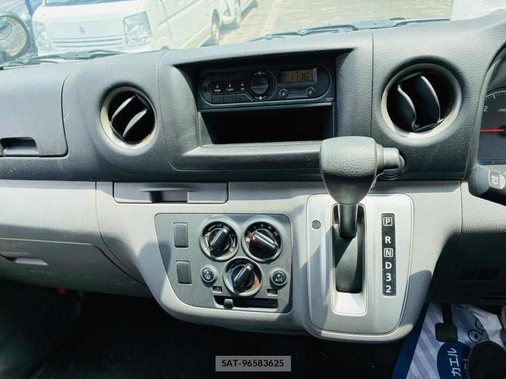 Nissan NV350 Caravan 2020-12 7970705-15