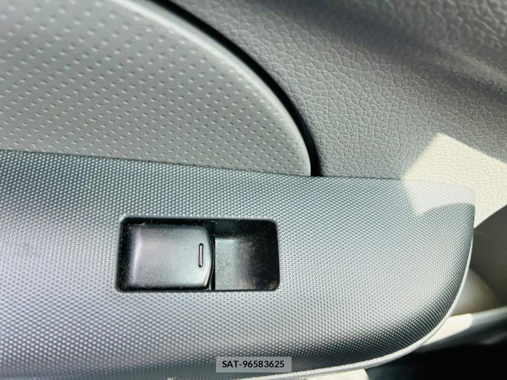 Nissan NV350 Caravan 2020-12 7970705-19