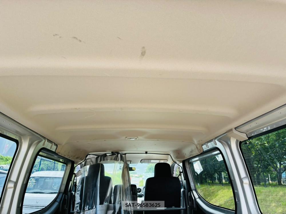 Nissan NV350 Caravan 2020-12 7970705-24