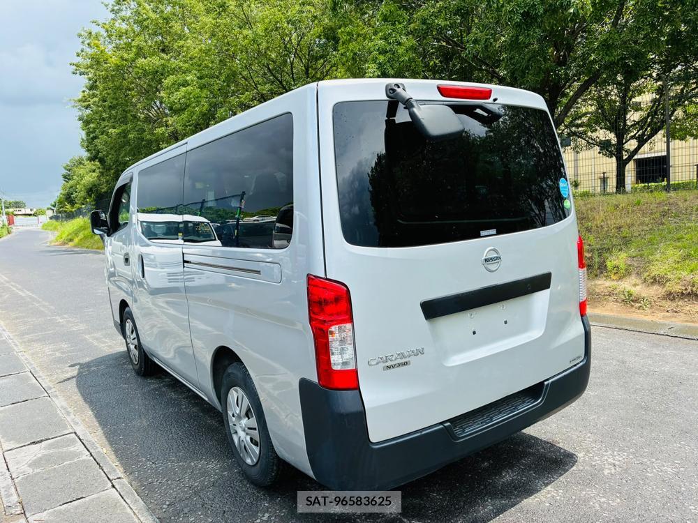 Nissan NV350 Caravan 2020-12 7970705-2