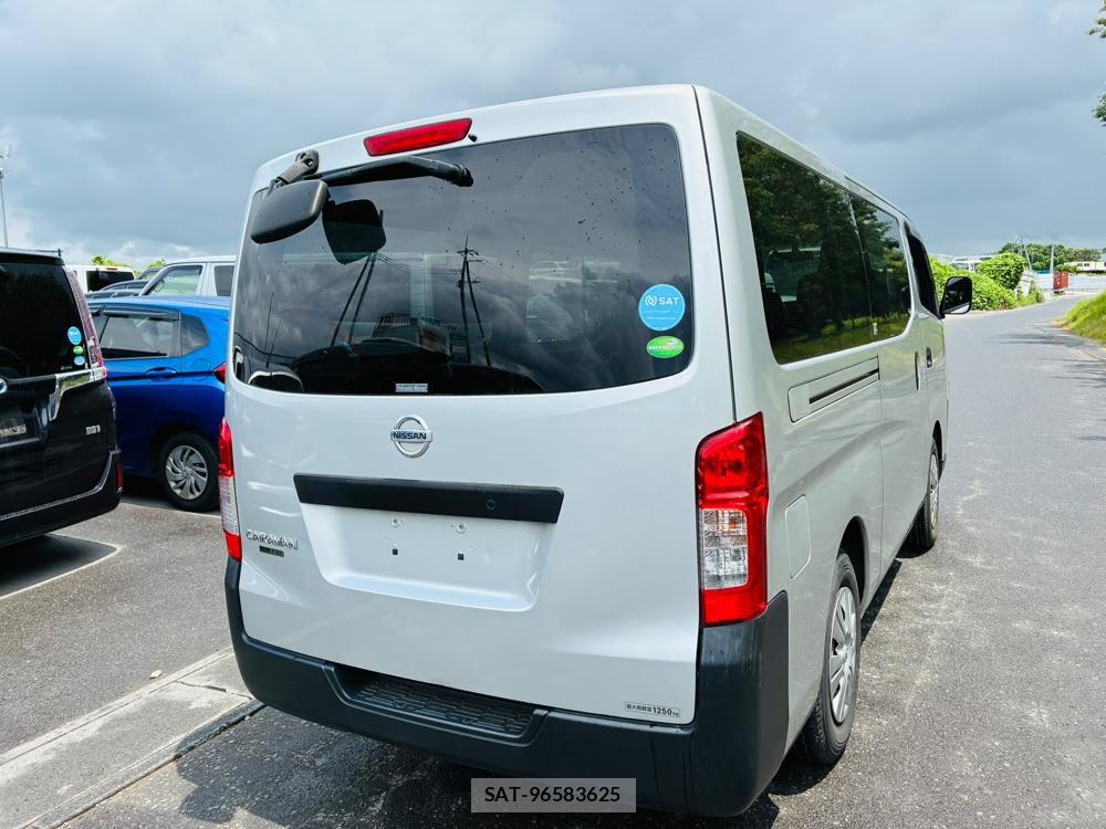 Nissan NV350 Caravan 2020-12 7970705-4