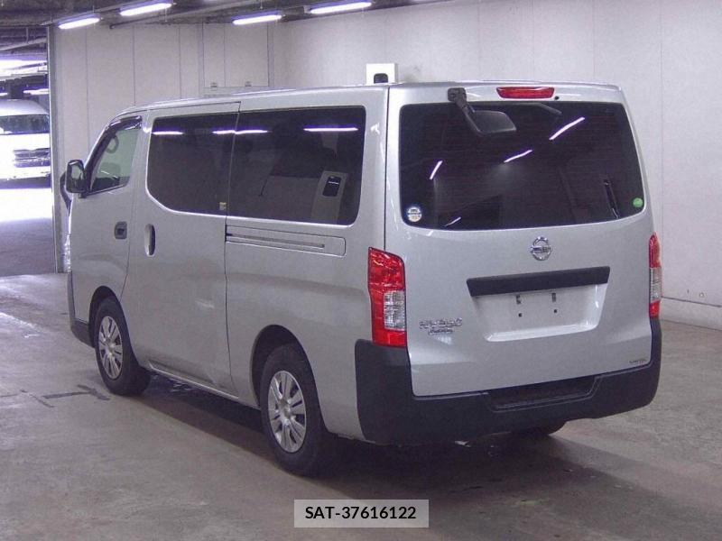 Nissan NV350 Caravan 2019-11 8697751-2