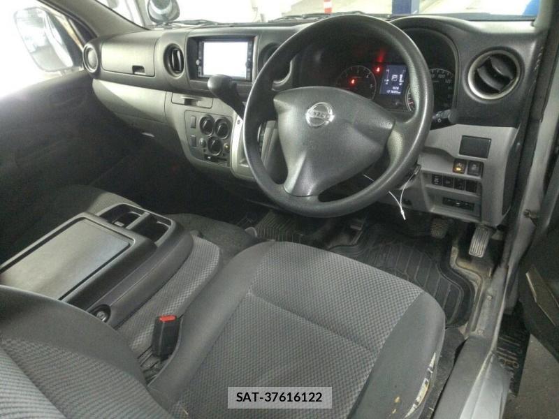 Nissan NV350 Caravan 2019-11 8697751-4