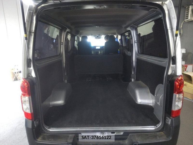 Nissan NV350 Caravan 2019-11 8697751-5
