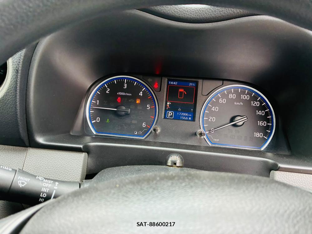 Nissan NV350 Caravan 2019-12 8665585-15
