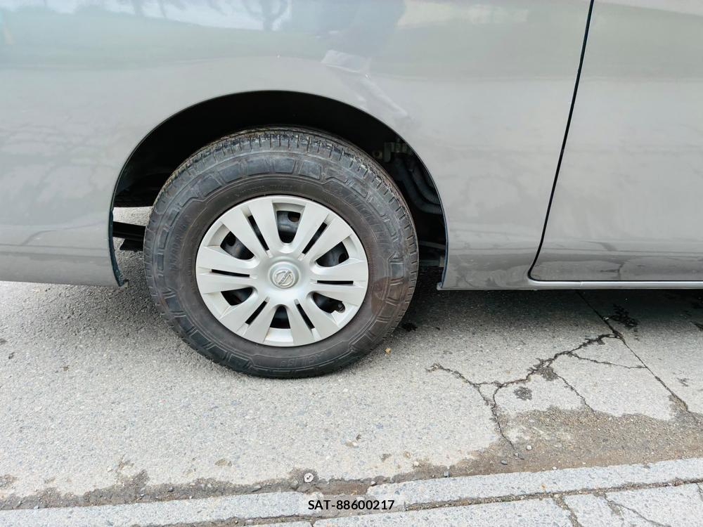 Nissan NV350 Caravan 2019-12 8665585-26