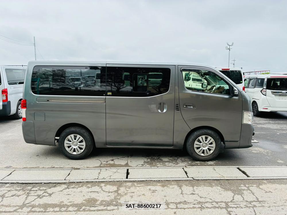 Nissan NV350 Caravan 2019-12 8665585-5