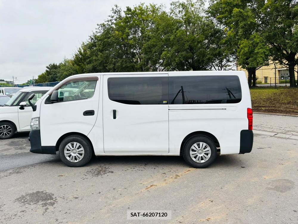 Nissan NV350 Caravan 2019-07 8484643-1