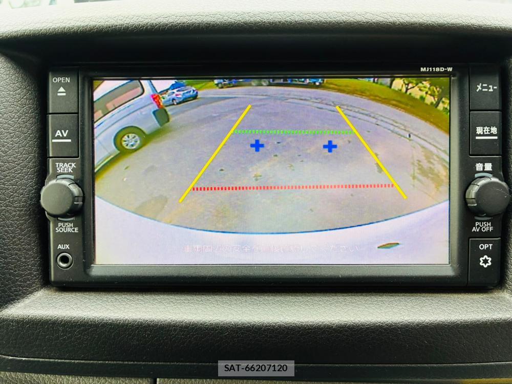 Nissan NV350 Caravan 2019-07 8484643-19