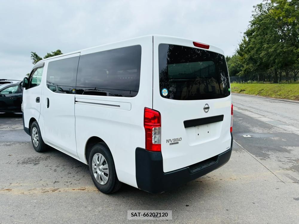 Nissan NV350 Caravan 2019-07 8484643-2