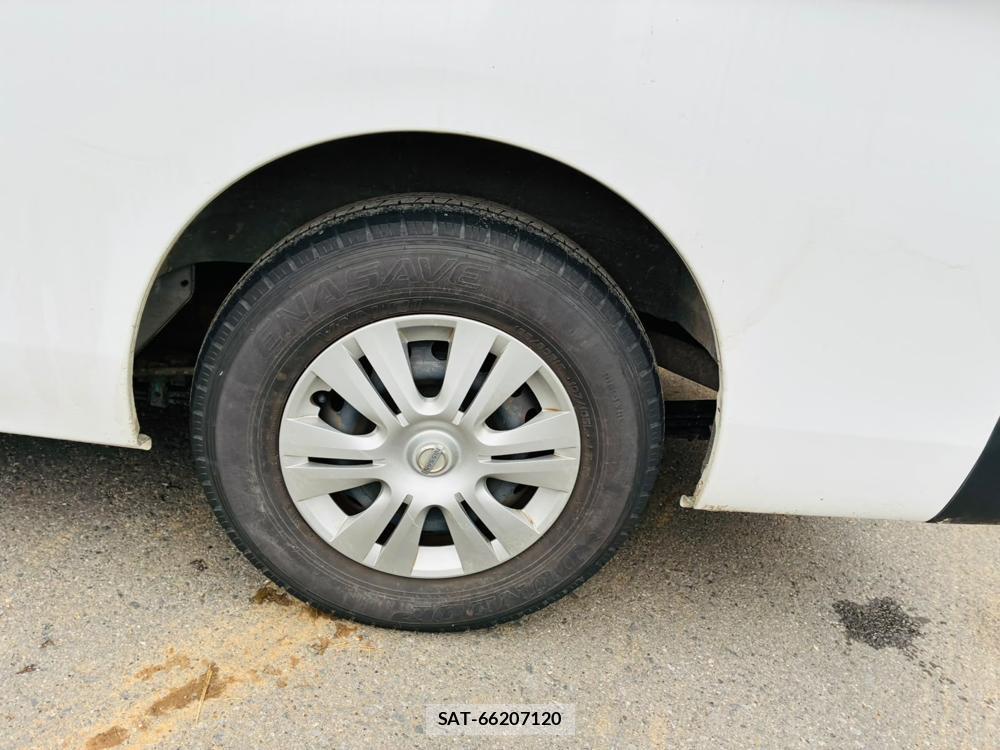 Nissan NV350 Caravan 2019-07 8484643-30