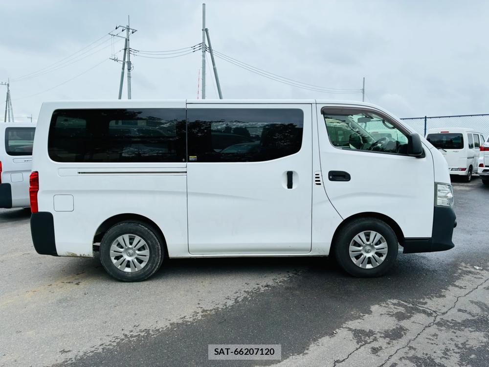 Nissan NV350 Caravan 2019-07 8484643-5