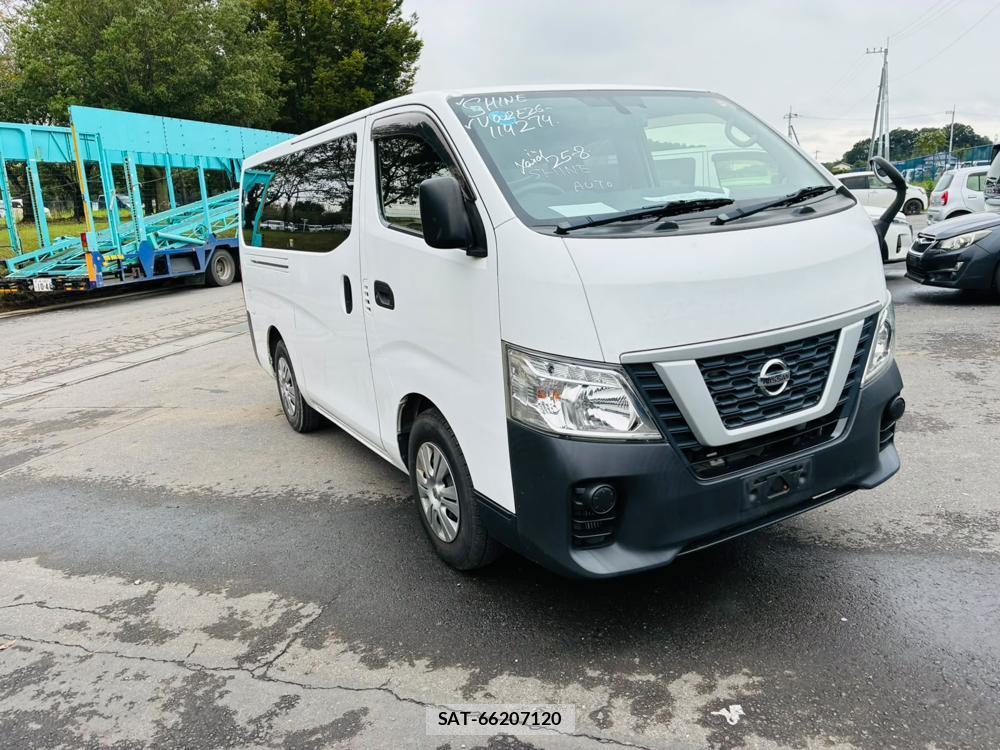 Nissan NV350 Caravan 2019-07 8484643-6
