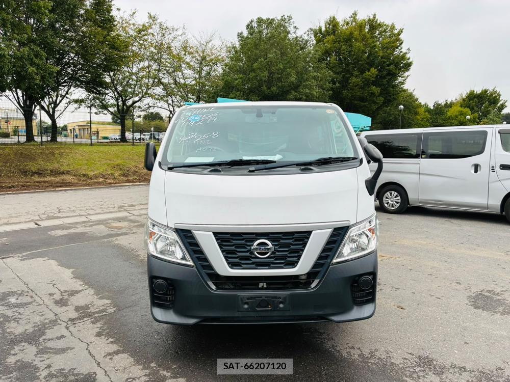 Nissan NV350 Caravan 2019-07 8484643-7