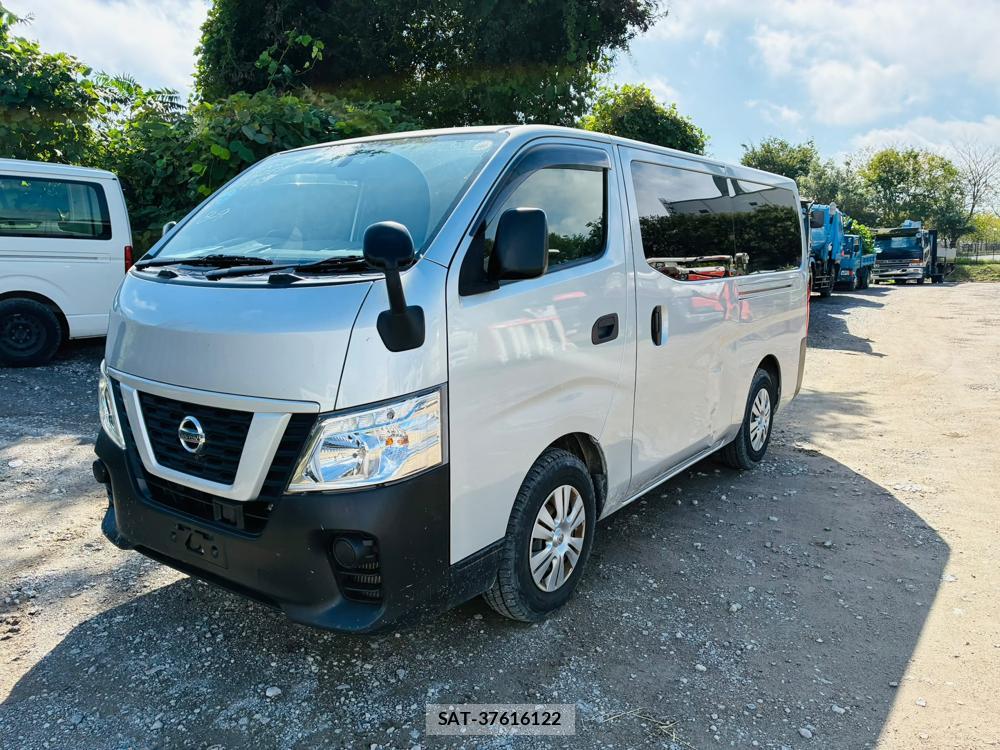 Nissan NV350 Caravan 2019-11 8697751-0