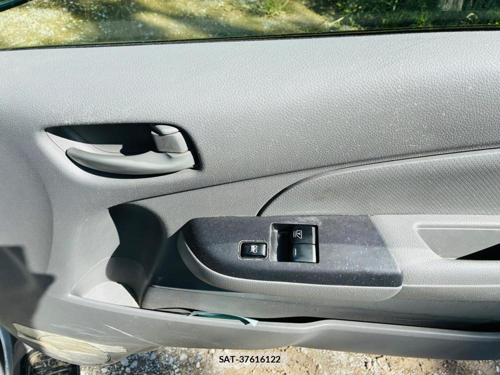 Nissan NV350 Caravan 2019-11 8697751-21