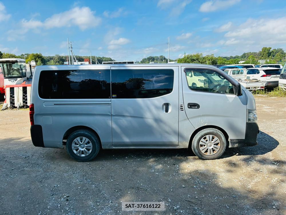 Nissan NV350 Caravan 2019-11 8697751-5