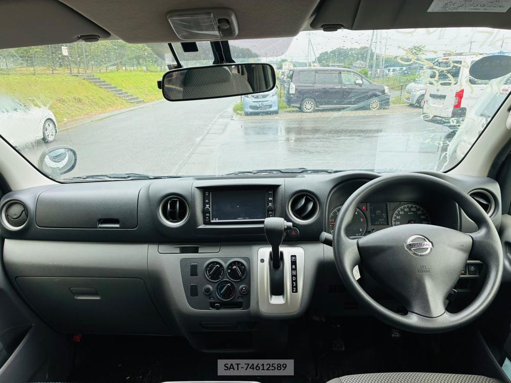 Nissan NV350 Caravan 2020-01 7738520-12