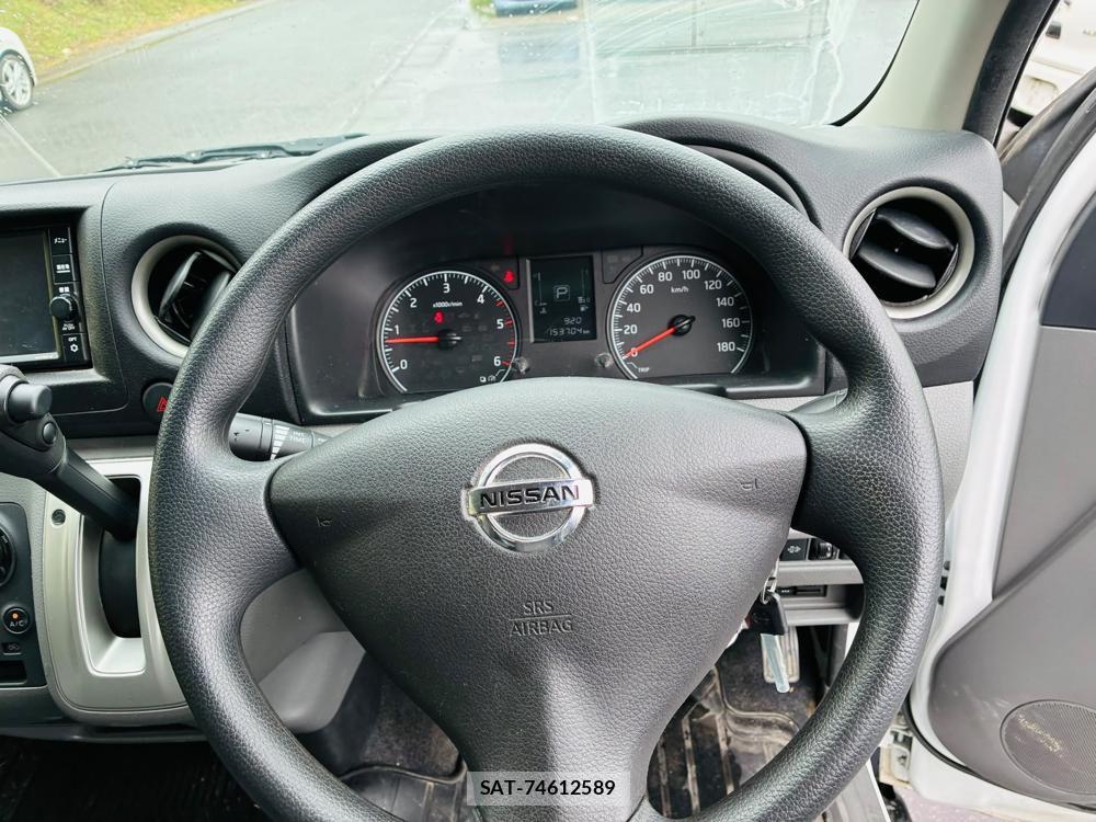 Nissan NV350 Caravan 2020-01 7738520-14