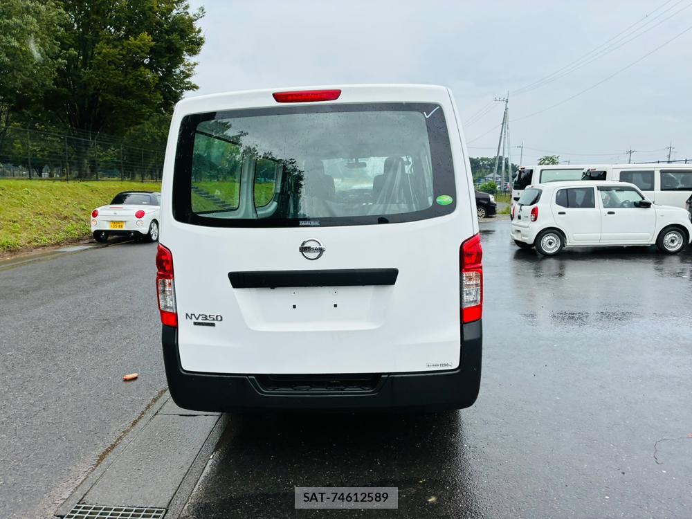 Nissan NV350 Caravan 2020-01 7738520-3