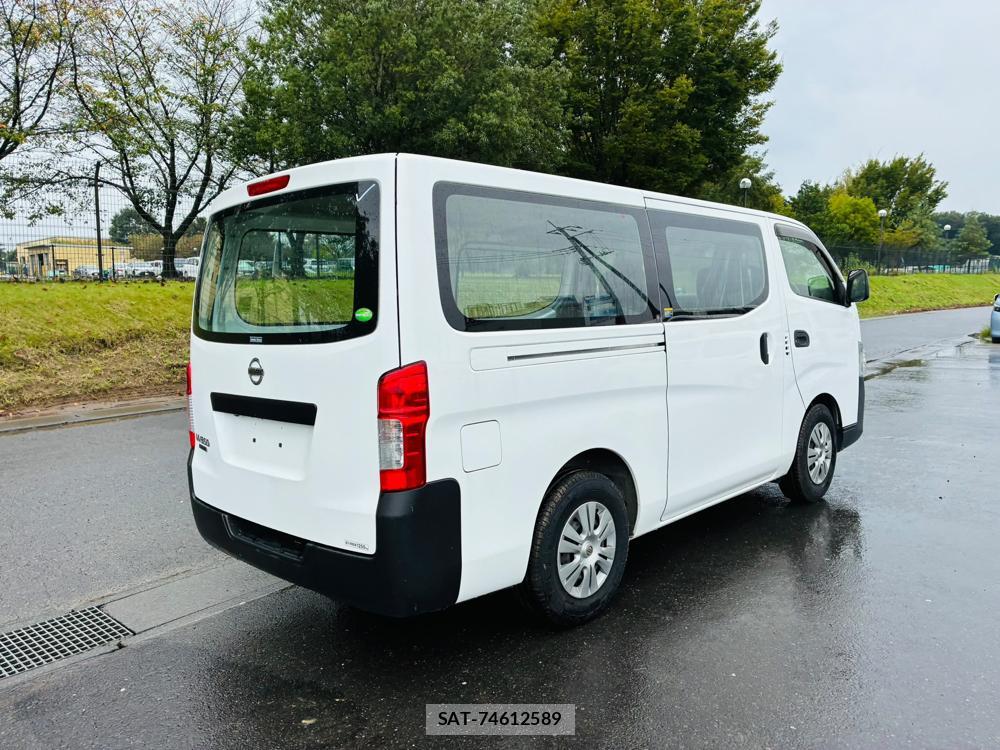 Nissan NV350 Caravan 2020-01 7738520-4