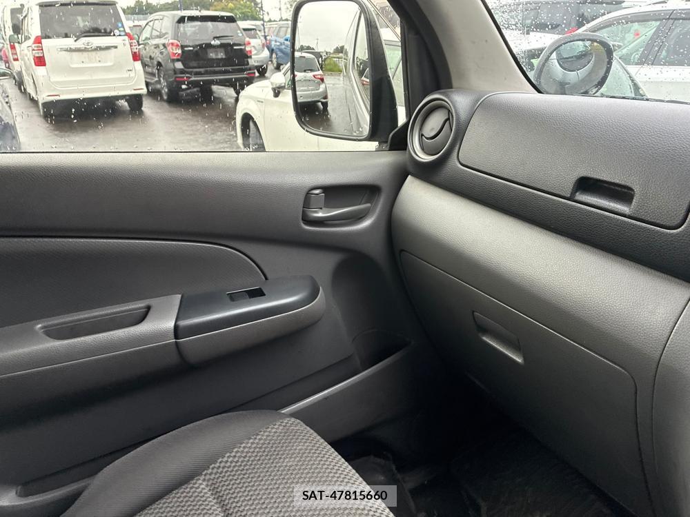 Nissan CARAVAN VAN 2020-04 6339779-21