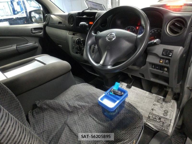 Nissan NV350 Caravan 2020 3284835-4